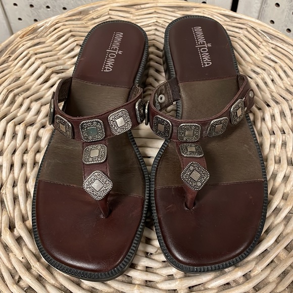 Minnetonka SALE! - Picture 1 of 11